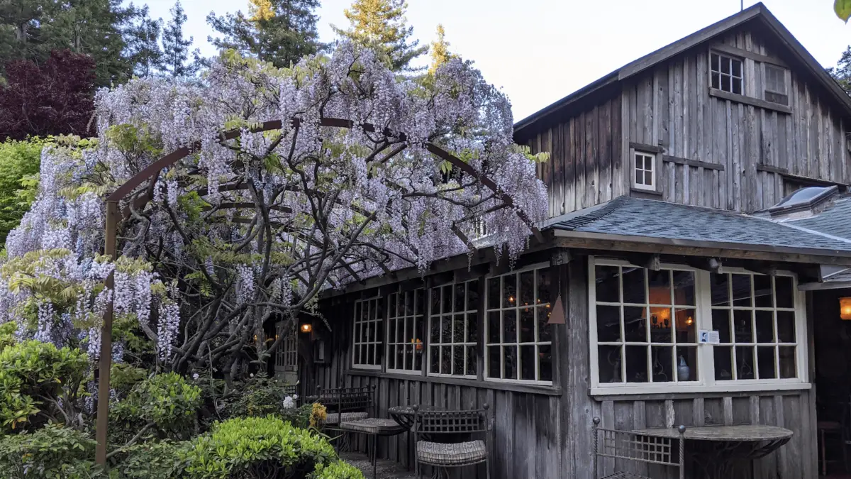 Big Sur Hotel Deetjen Facade, great for getaways on the Monterey Peninsula, California