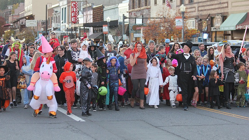 Kids and parents in costume at Truckee Tahoe Halloween Parade