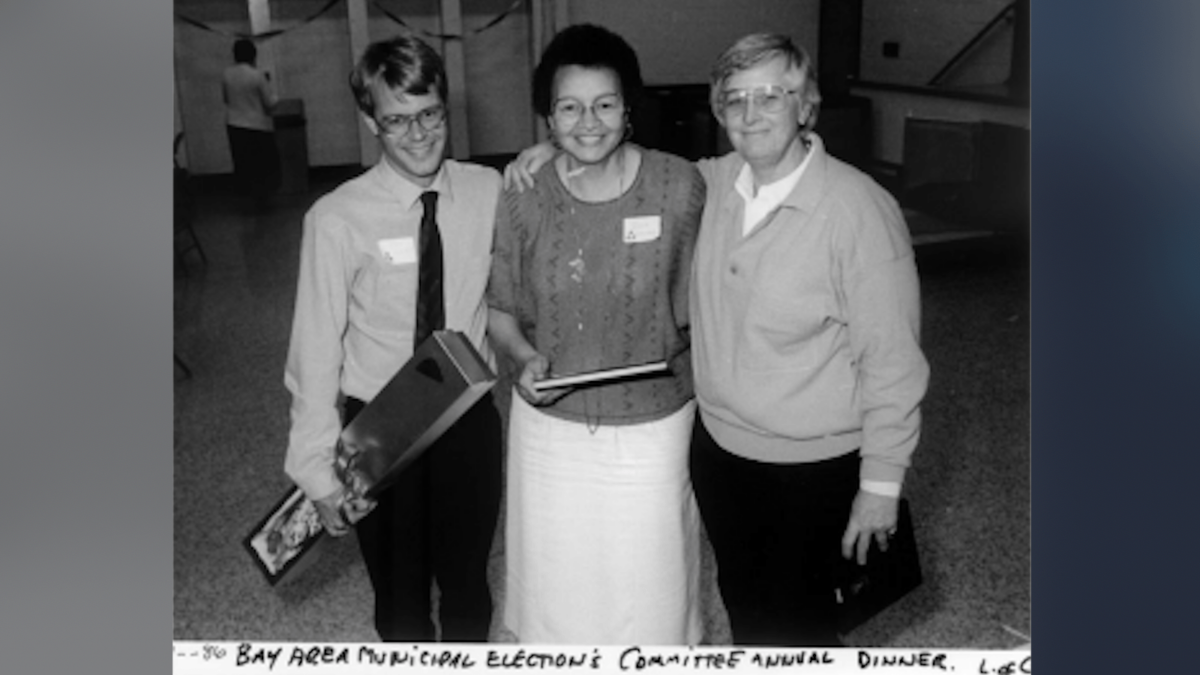 Iola Williams with two attendees at BAYMEC dinner 1986