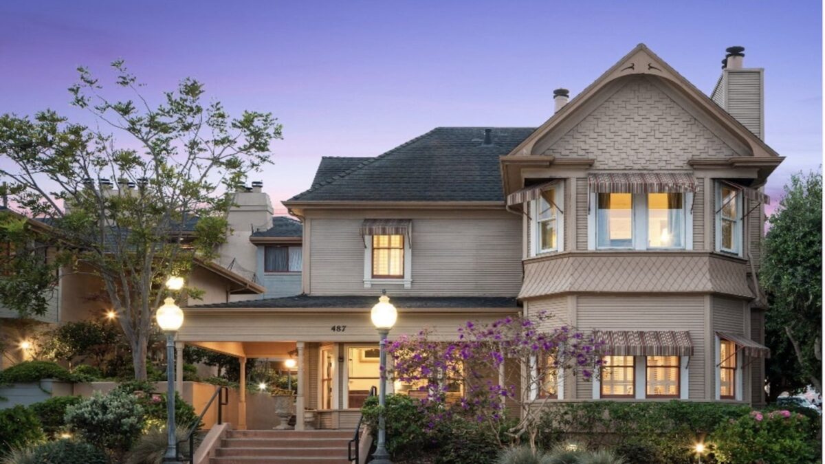 Monterey, Value, Victorian Inn