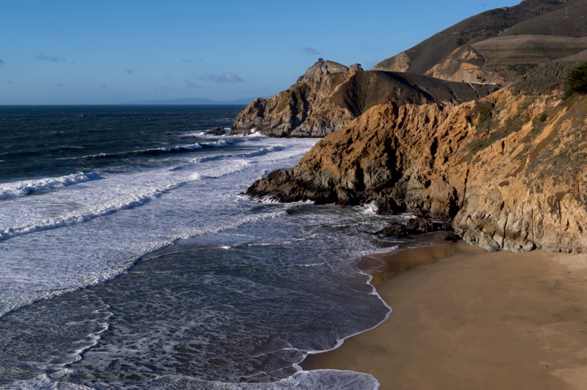 Gray Whale Cove State Beach