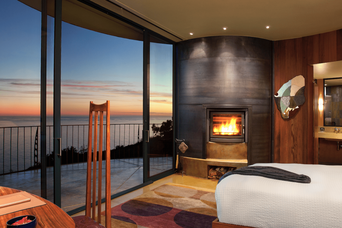 Luxury hotels Monterey - Post Ranch Inn-Big Sur fireplace-Monterey Peninsula-Luxury-credit Post Ranch Inn-800x450