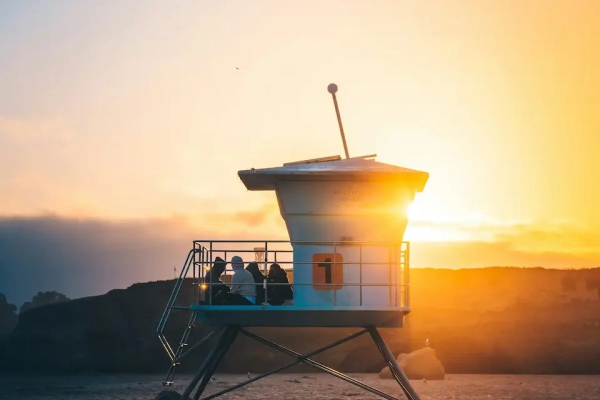 Seabright Beach Santa Cruz - lifeguard station at sunset